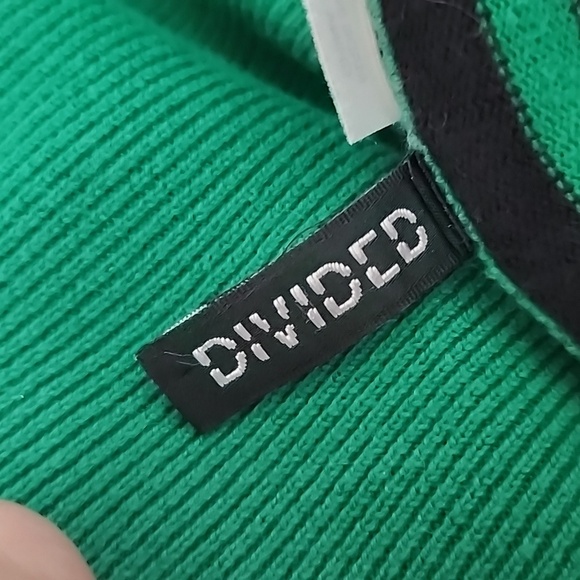 H&M Divided Green and Black Striped Crop Cardigan Sweater - Picture 8 of 10